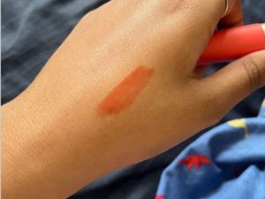 Insight Lip Oil - Peptide Infused PEACH FUZZ