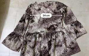 🩶M size Stylish Snake Print Peplum Top🩶