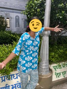 Elegant Blue &amp; White Kurti