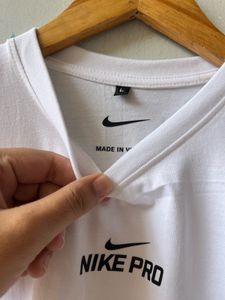Nike Pro White T-Shirt cotton