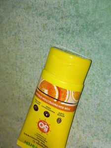 Mamaearth vitamin c daily glow sunscreen