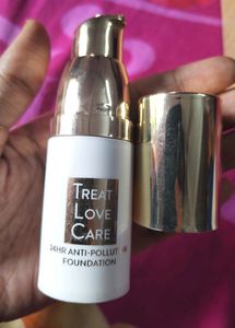 MyGlamm Matte Foundation