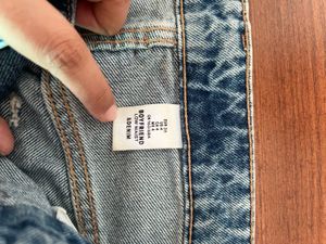 H&amp;m Ripped low waist Light Wash Jeans