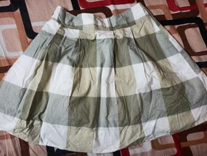 Skirt Arrow