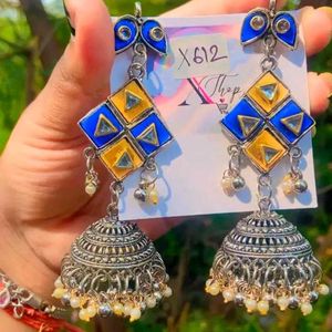 5 earrings &amp; 1 ring
