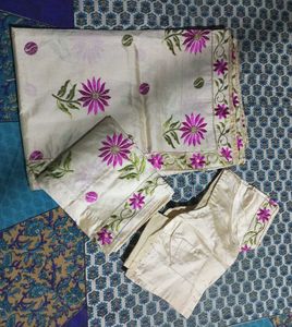 Embroidered Silk Saree With Blouse used