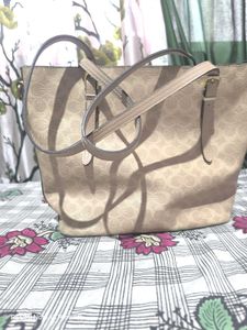 Shoulder Bag - Classic Style