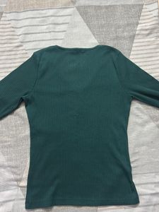 Ribbed Green V-Neck Long Sleeve Top