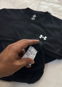 Under Armour Long Sleeve Shirt