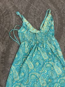 blue sleeveless dress