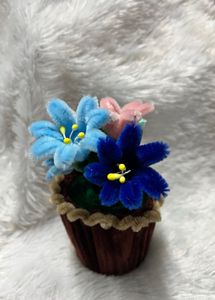 Pipe Cleaner Flower Pot Decor