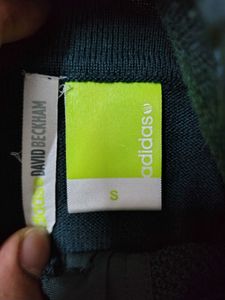 Buttoned Knit Top (Adidas, used)