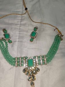 Elegant Green Stone Choker Necklace Set