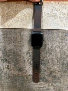 NOISE Smartwatch with Charger Cable
