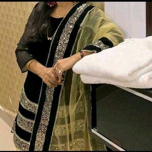 Elegant Black & Gold Kurta Set