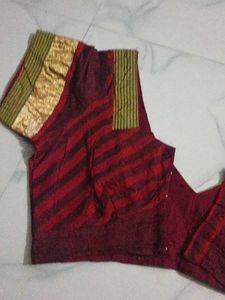 GentlyUsed Elegant MaroonBlouse withGoldenMotifs