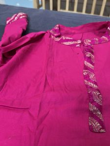 Elegant Pink Kurta with Embellished Neckline