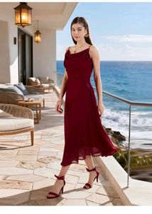Elegant Burgundy Midi Dress