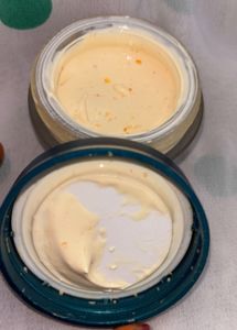 Himalaya Dark Spot Clearing Turmeric Serum Cream