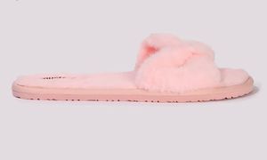 Cute Pink Bow Fur Slippers UK 7No.