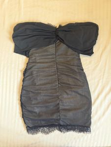 Chic Black Lace Ruched Off-Shoulder Dress