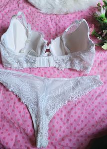 Victoria's Secret Lace Push-Up Bra Set