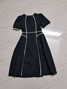 Chic Black &amp; White Contrast Dress