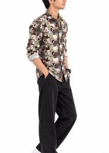 Men's Abstract Print Button-Up Shirt