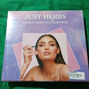 Just Herbs Makeup Essentials Glam Box