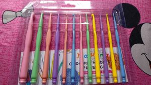 Brand New Crochet Hook Set