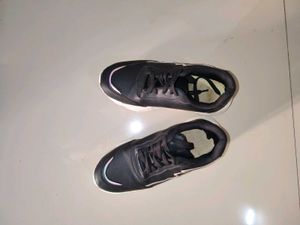 Stylish Black Sneakers 5size