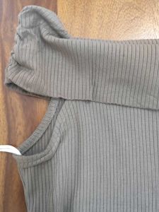 Stylish Ribbed Off-Shoulder Top