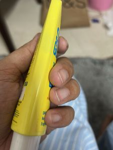 SriSri Sun Guard SPF 50 Sunscreen