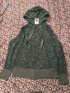 Stylish Camo Zip-Up Hoodie