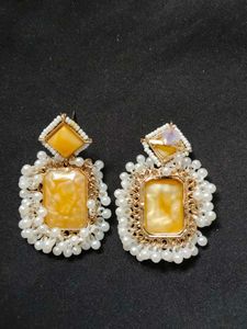 Elegant Yellow Stone Earrings