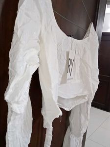 Chic White Ruched Crop Top no 140