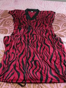 Women's Red &amp; Black Zebra Print Nightgown