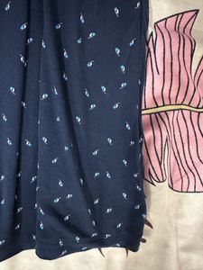 ✨ Dark Blue Floral Dress With Pockets – GAP ✨