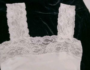 Very Beautiful Square Net Neck Camisole