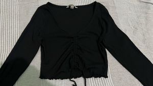 Chic Black Long Sleeve Crop Top