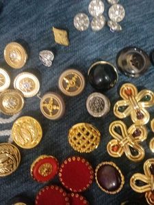 fancy button ( plastic)