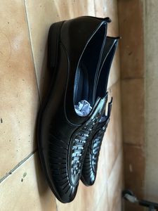 Classic Black Fausto Loafers