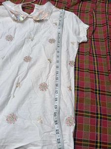 Embroidered Bird Collar White Top