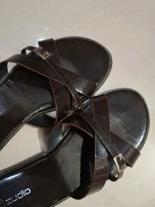 Stylish Women's Brown Sandals