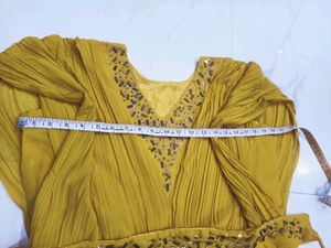 Mustard Yellow Dress 4pc set size L
