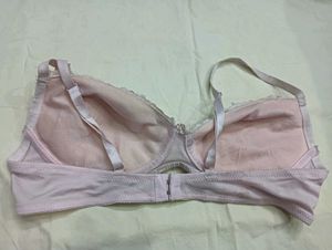 Lace Trimmed Padded Bra 🔥