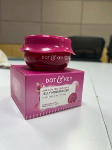 Dot & Key Dragon Fruit Jelly Moisturizer