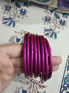 Set of 8 Pink Bangles