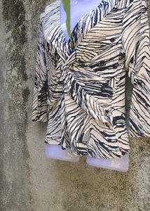 53F. CUTE WRAP TOP