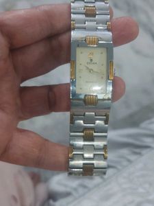 Vintage Titan analog quartz wrist watch